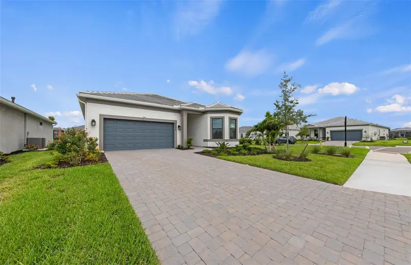 5006 Golden Shore Ct, FL