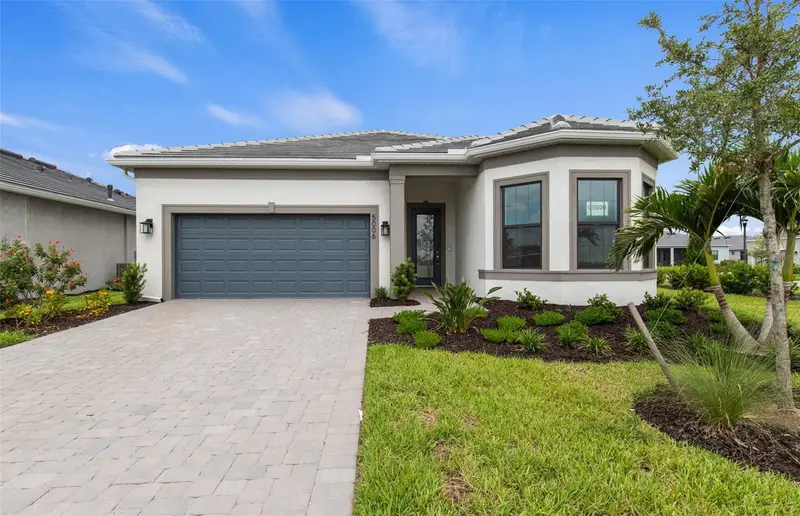 5006 Golden Shore Ct, FL