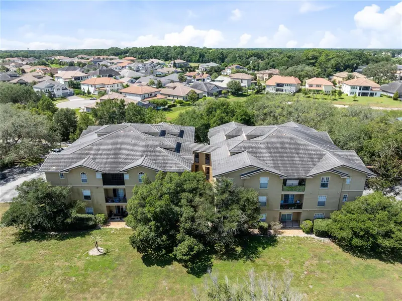 114 Vista Verdi Cir #216, FL