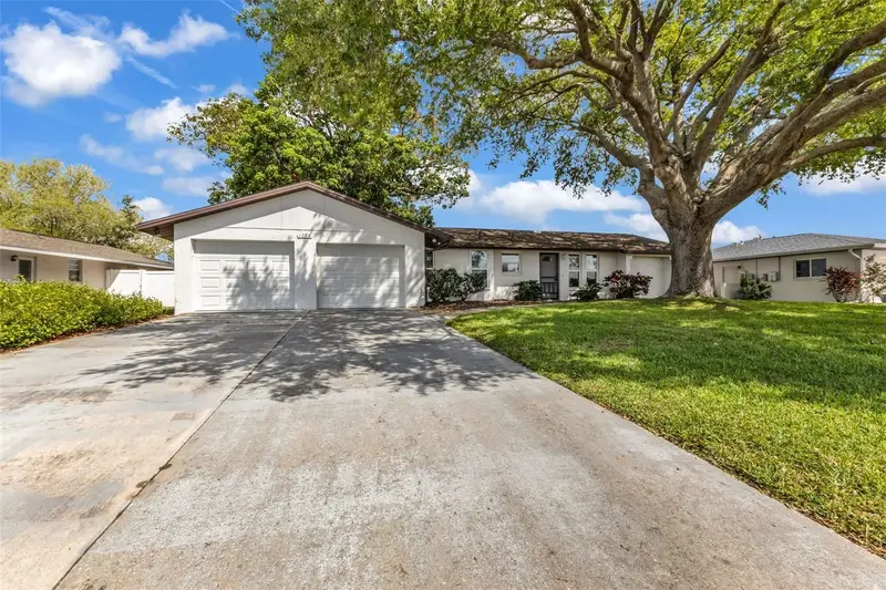 1238 Waterside Ln, FL