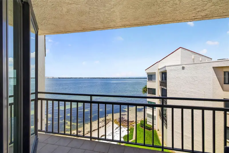 5541 Puerta Del Sol Blvd S #412, FL