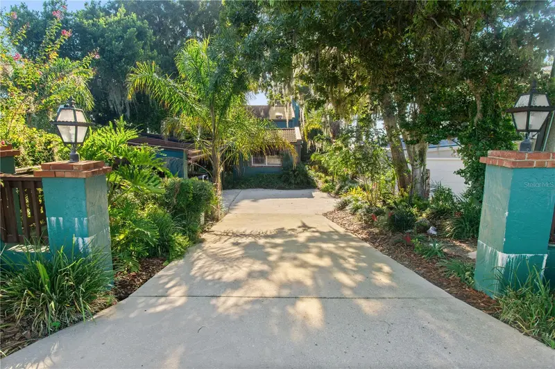 1019 W Lake Eloise Ter, FL