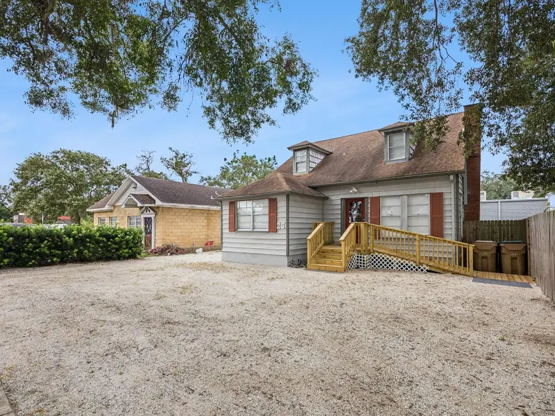 25 E Pinecrest Ave, FL
