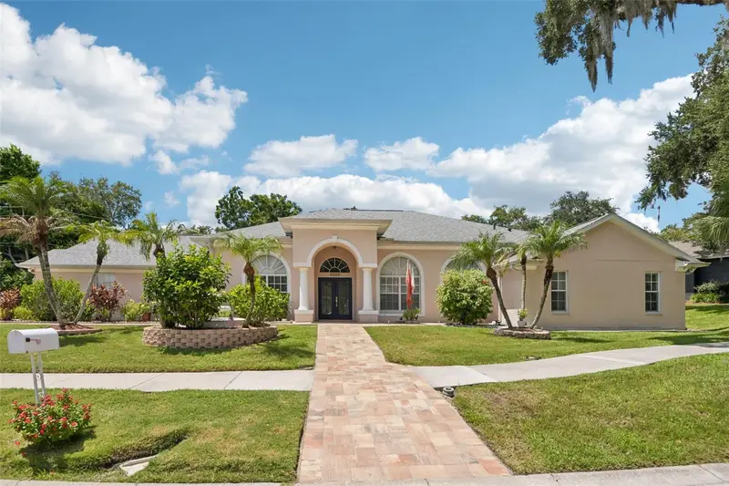 1701 Country Trails Dr, FL