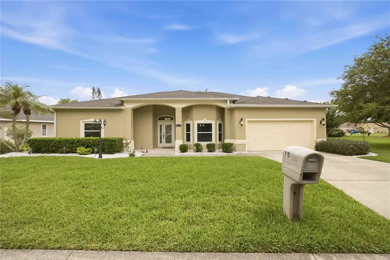 715 Jessanda Cir, FL