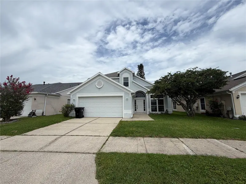 Lee Vista listing