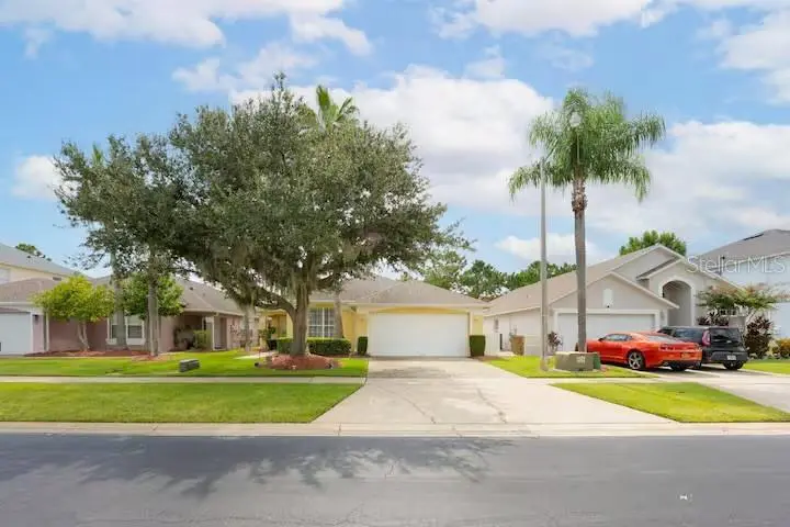 1017 Lake Berkley Dr, FL