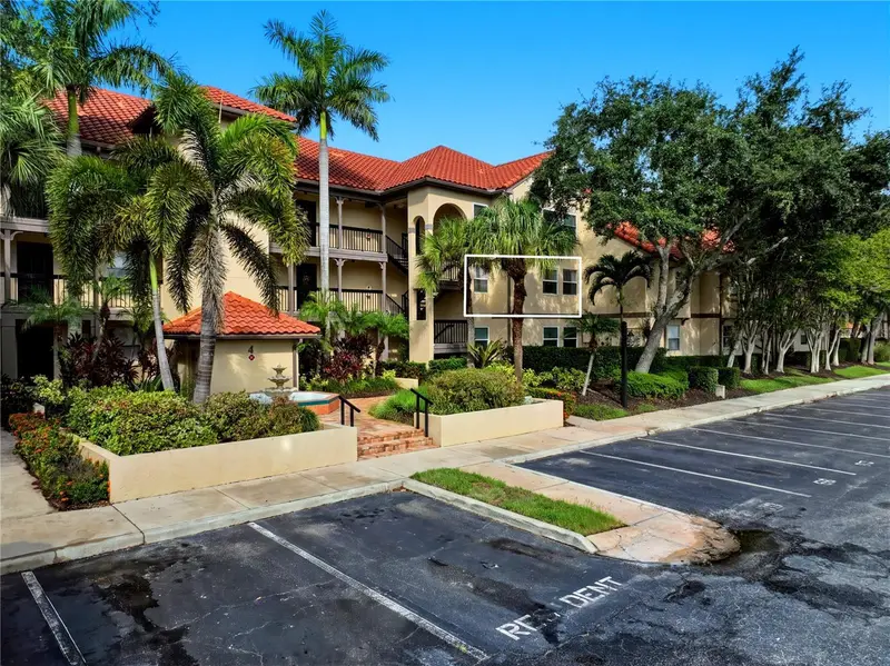 2400 Feather Sound Dr #427, FL