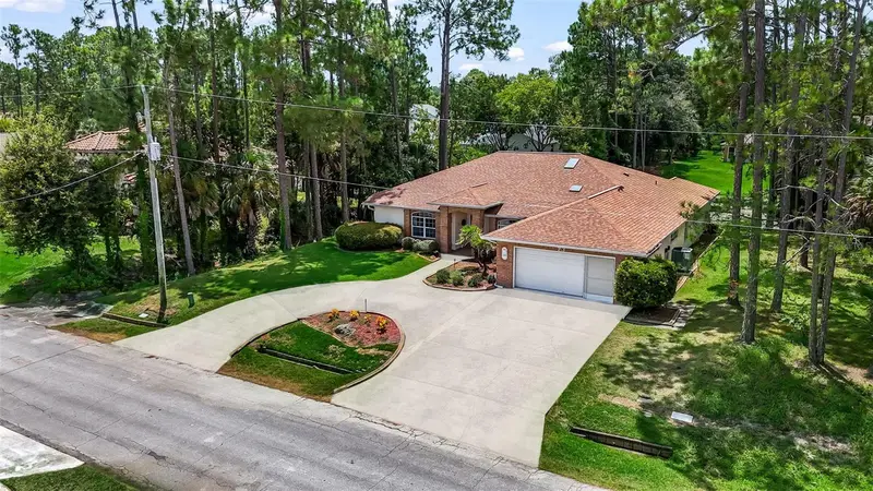 73 Waters Dr, FL