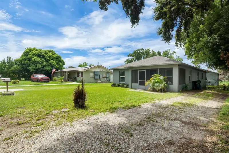 212 Pike St, FL