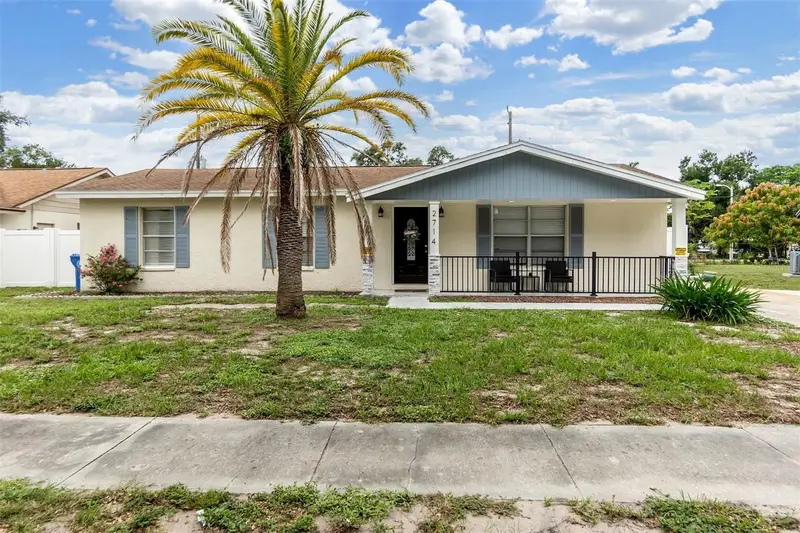2714 42nd St W, FL