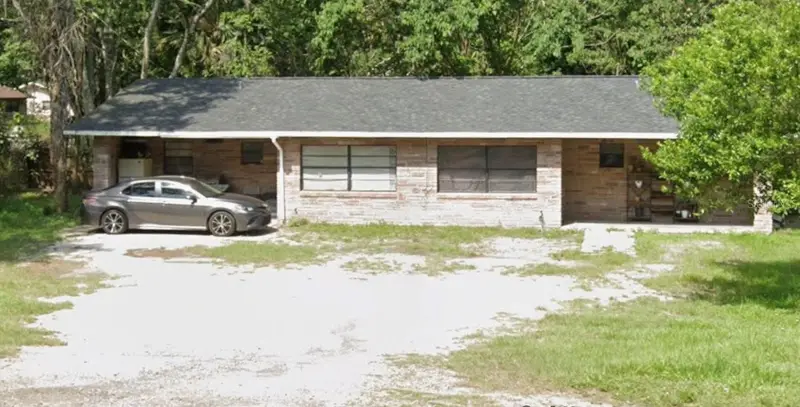 2558 N County Rd #470, FL
