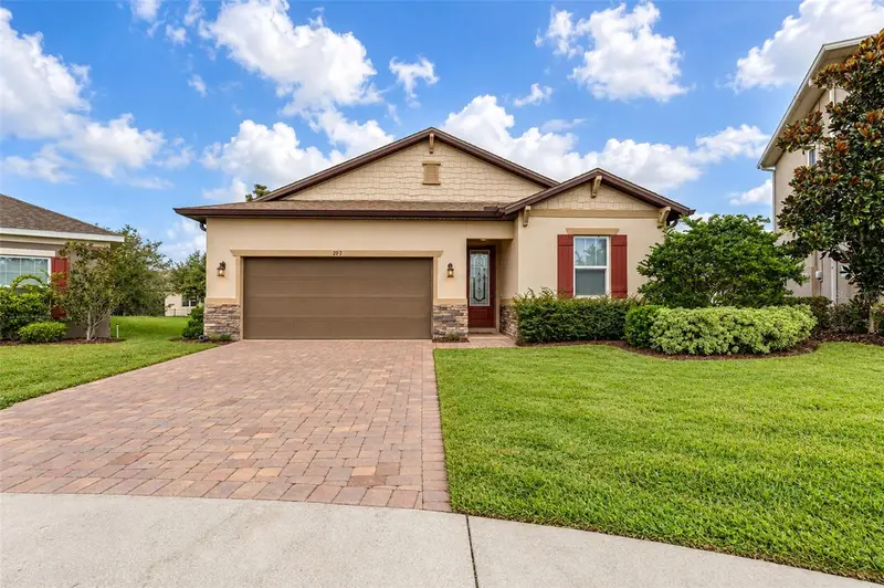 203 Sangmon Ct, FL