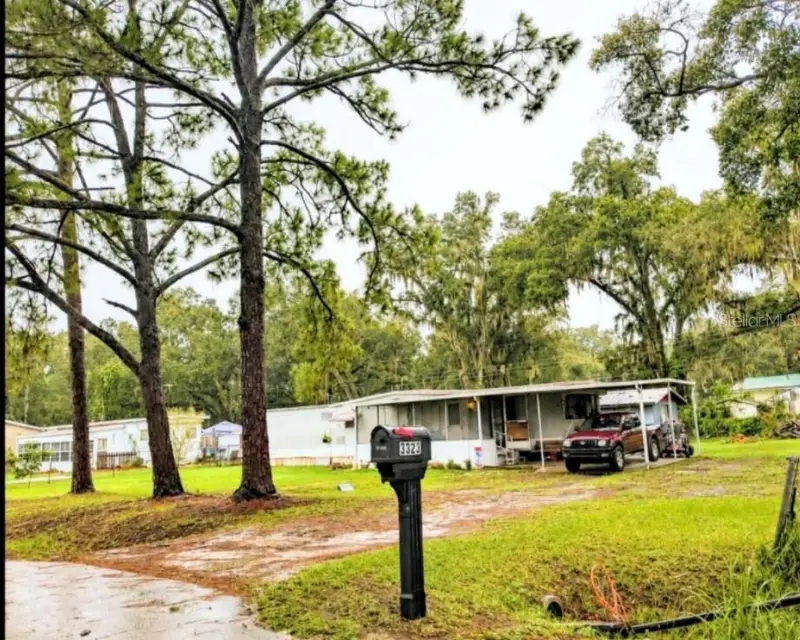 3323 J And J Manor Rd, FL