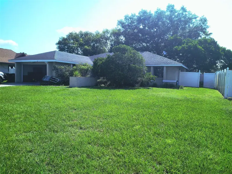 2419 Amberly Ave, FL
