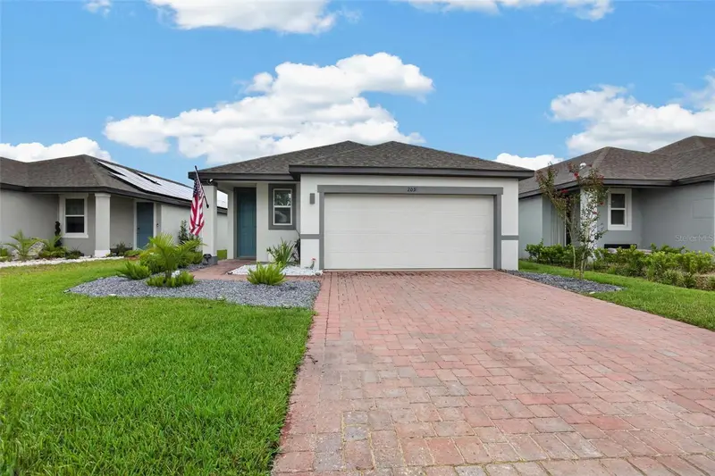 209 Links Terrace Blvd, FL
