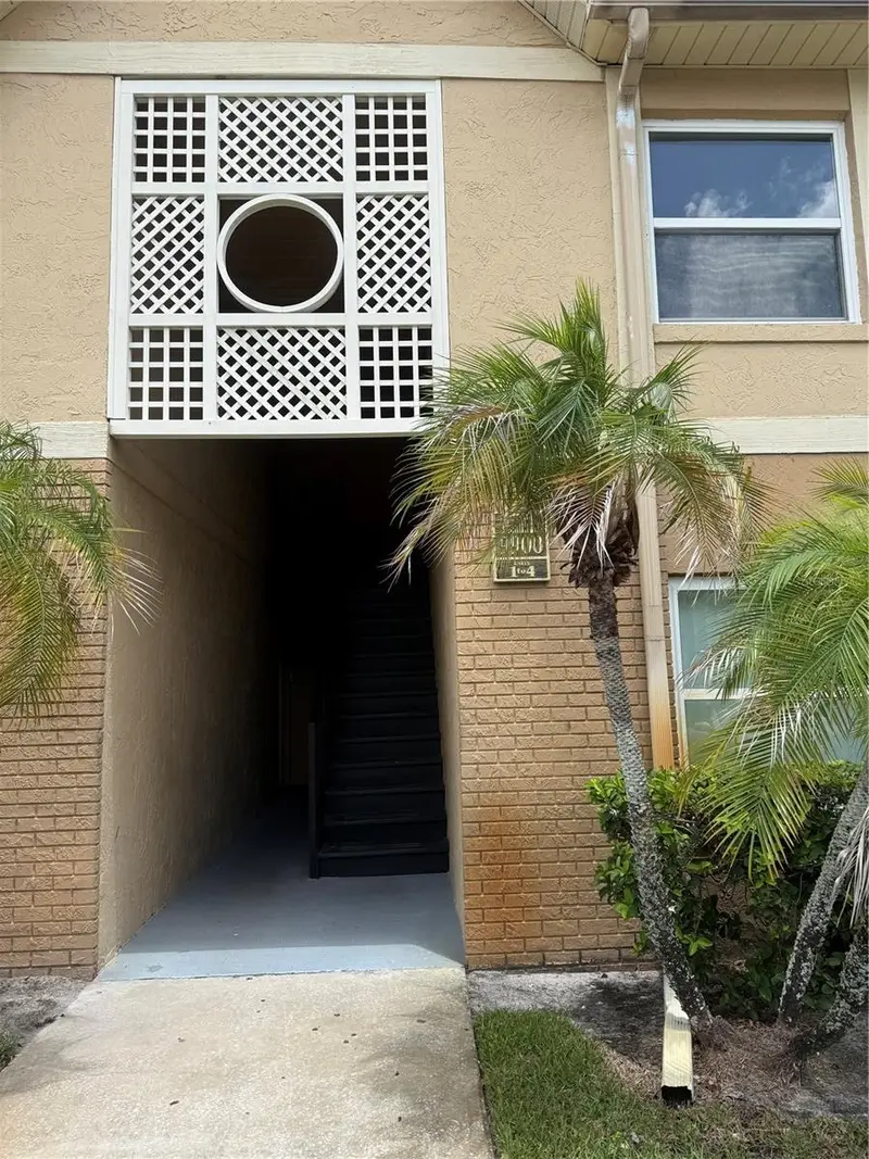 9900 Sweepstakes Ln #4, FL