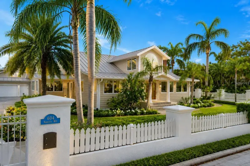 604 Norsota Way, FL