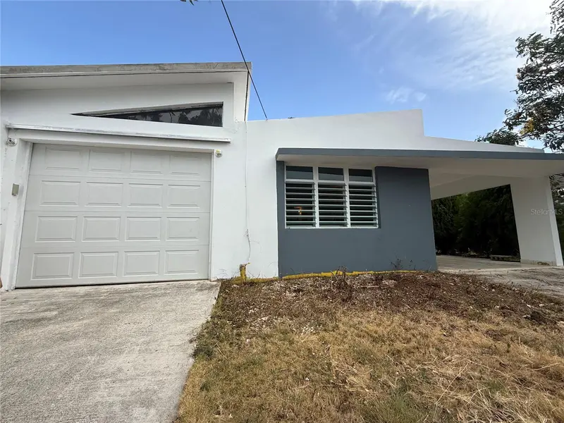223 Almendro, PR