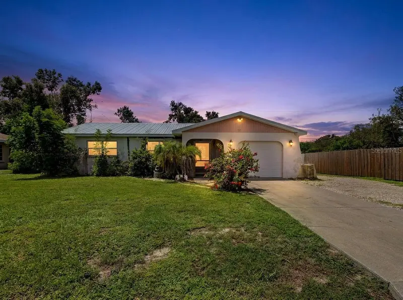 355 Trinity Rd, FL
