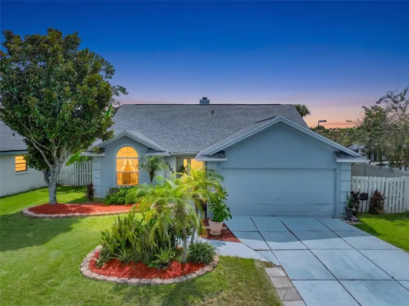2405 Settlers Trl, FL