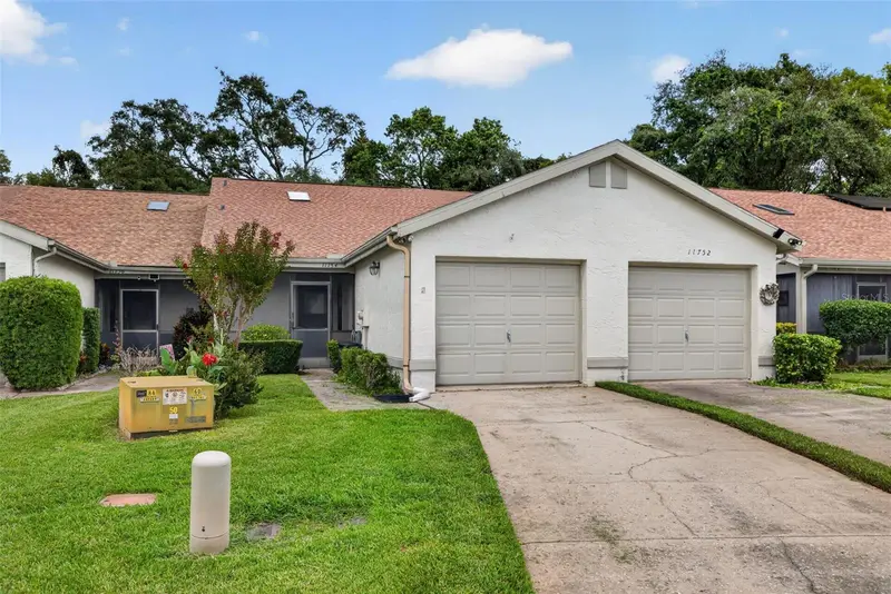 11754 Spring Tree Ln, FL