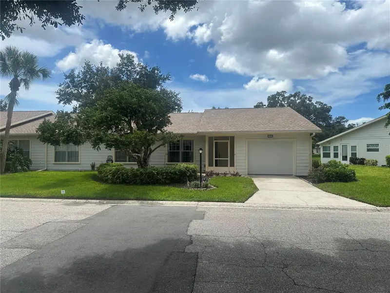 4242 Oakhurst Cir E, FL