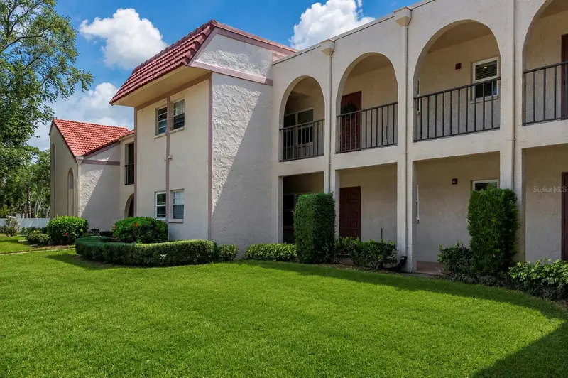 9700 Starkey Rd #325, FL