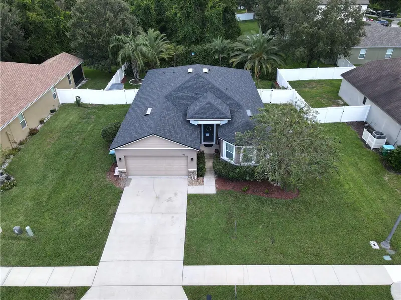 940 Fallbrooke Ave, FL