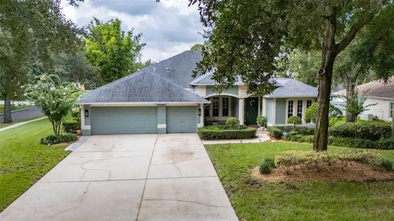 28 Camelot Ridge Dr, FL