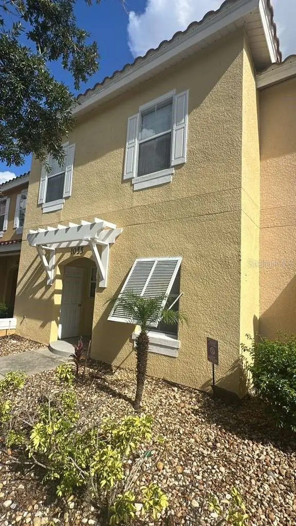1055 Park Ridge Cir, FL