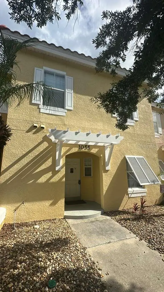 1055 Park Ridge Cir, FL