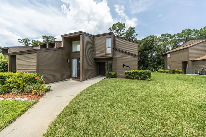 9 Southbury Ct #9, FL