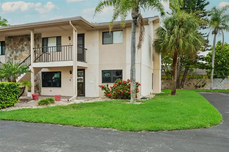 9920 Eagles Point Cir #2, FL