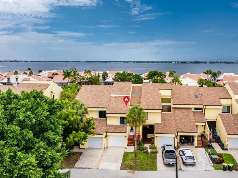 25188 Marion Ave #1033, FL