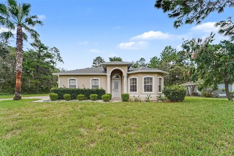 48 Cactus St, FL