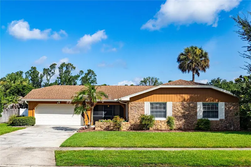 806 Big Buck Cir, FL