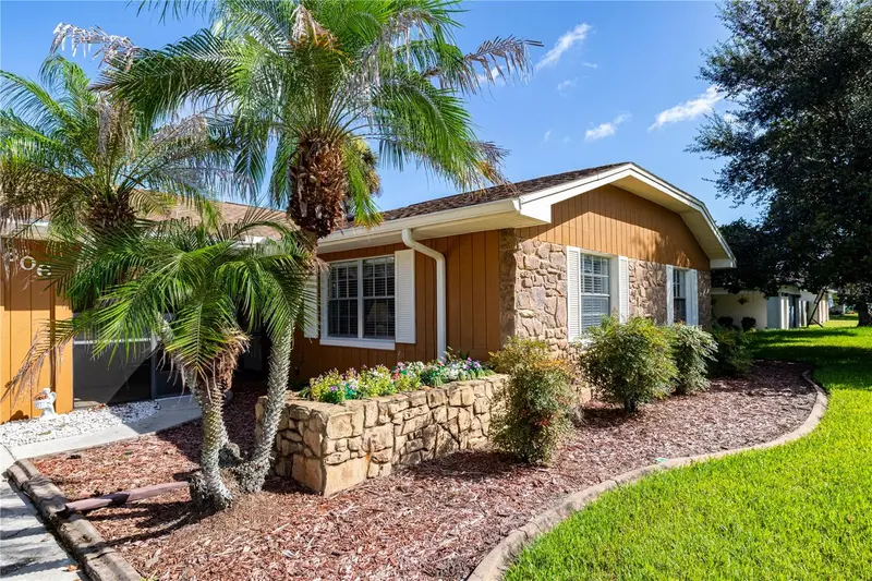 806 Big Buck Cir, FL