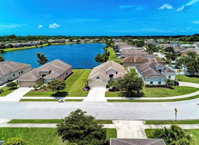 7106 50th Avenue Cir E, FL