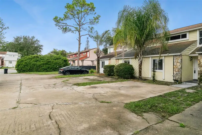 2835 Hunt Club Ln, FL