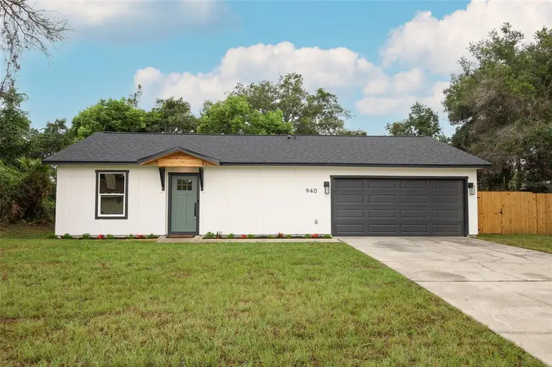 940 S Dean Cir, FL