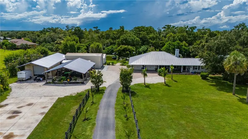10789 Sw Cypress Bend Ave, FL