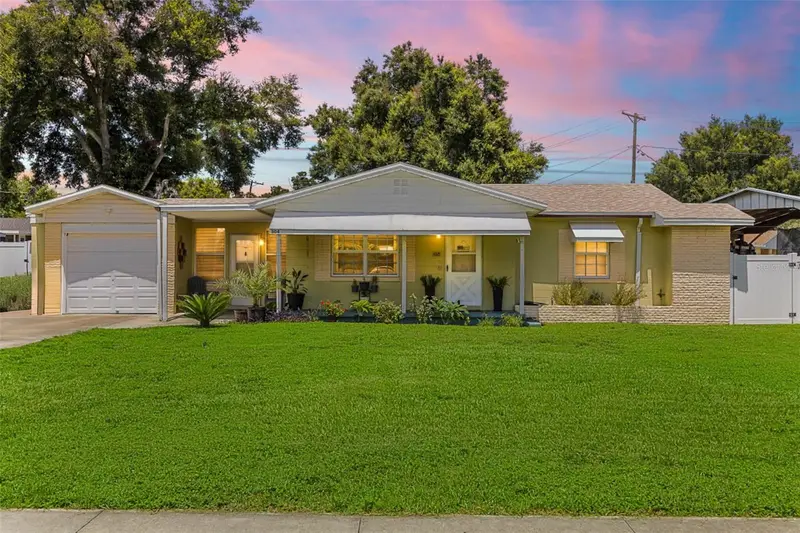 304 W Lake Ave, FL