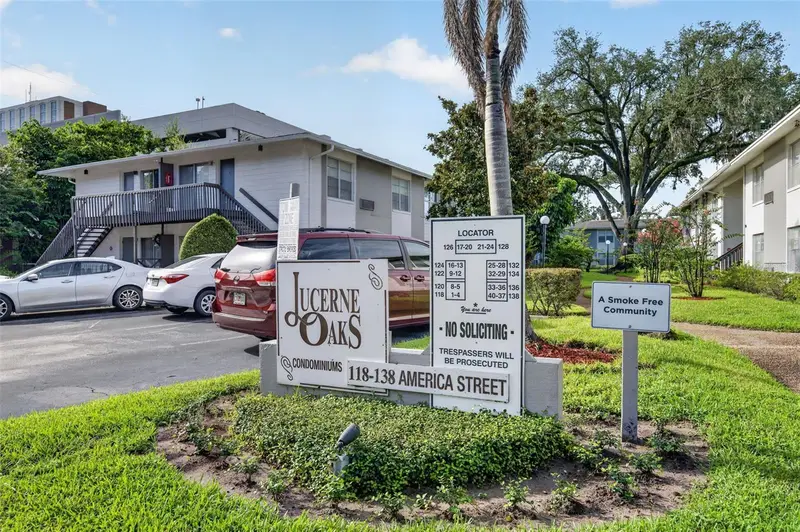 118 W America St #2, FL