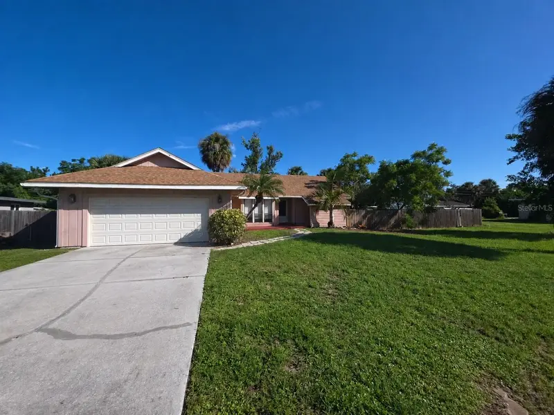 700 South Venice Ave, FL