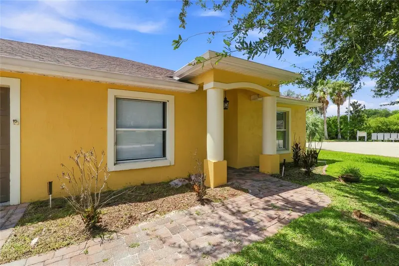 106 Majestic Gardens Ct, FL
