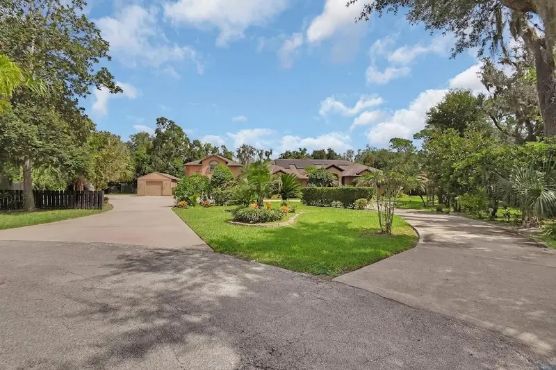 6241 Palomino Cir, FL