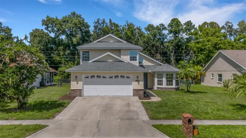 5622 29th Street Cir E, FL