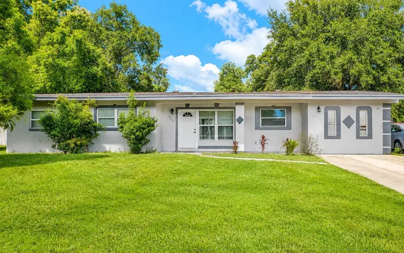 223 Hope Cir, FL