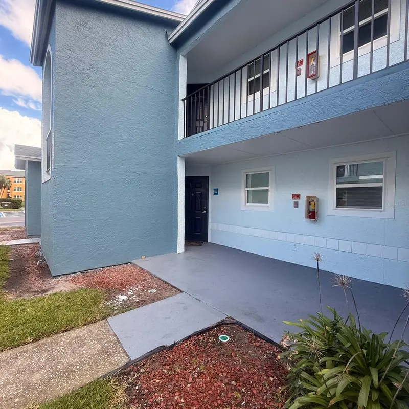 5785 Gatlin Ave #718, FL